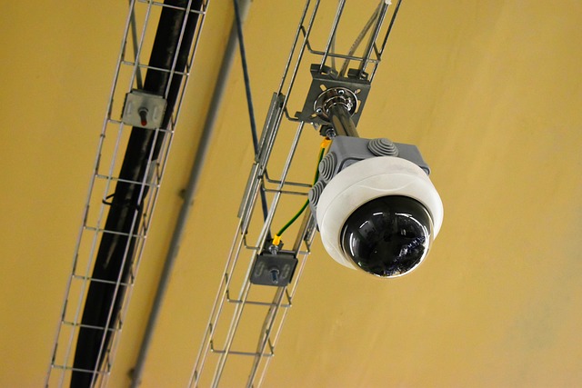 **Anonimizacja danych w monitoringu noszenia masek: Jak chronić prywatność podczas walki z pandemią?**