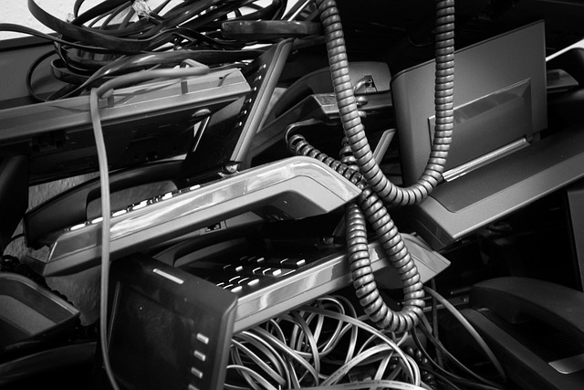 **Bio-plastikowe obudowy elektroniki: Czy biodegradowalność naprawdę rozwiązuje problem e-odpadów?** - 3 2025