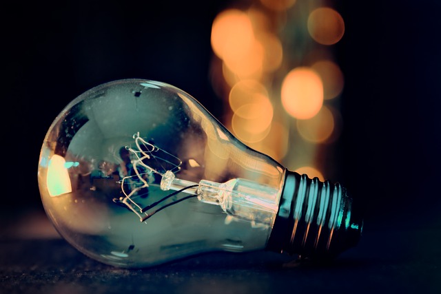 ** Jak obliczyć zapotrzebowanie energetyczne urządzeń w podróży krok po kroku?