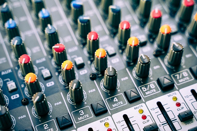 Dźwięk w technologii: Jak audio kształtuje nasze doświadczenia - 1 2025