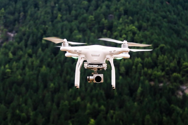 Wędrówki w chmurach: Jak technologia dronów zmienia sposób dokumentowania przygód w terenie - 1 2025